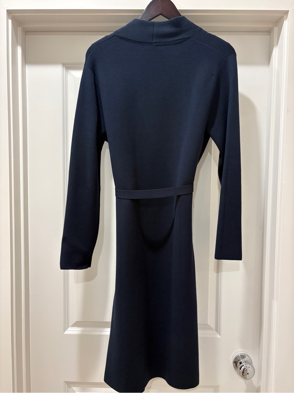 Aritzia Babaton TY Cardigan Dark Night Navy Size Medium - Picture 7 of 13